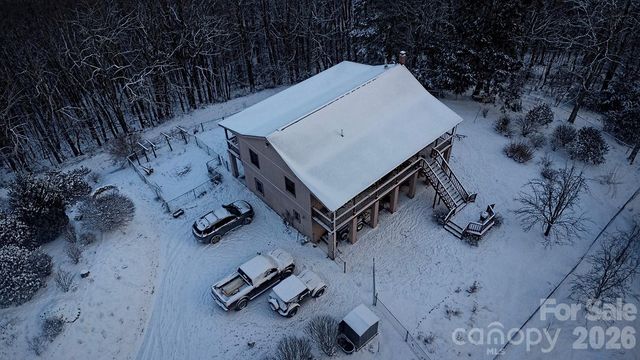 2778 Mule Stomp Road, Hot Springs, NC 28721