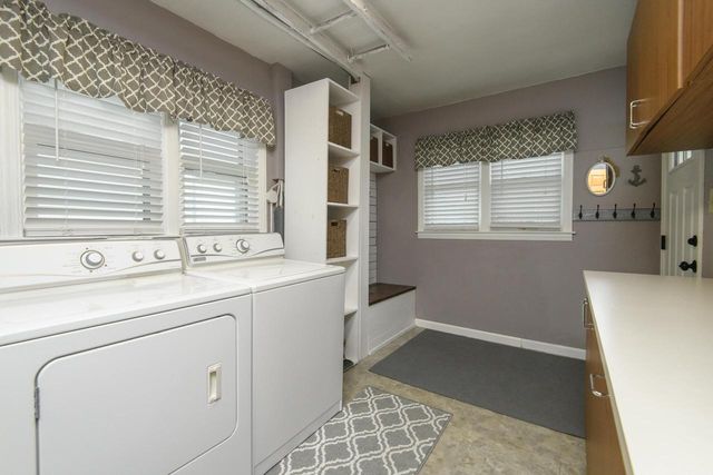 122 Elm STREET, Pewaukee, WI 53072