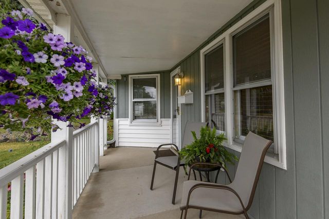 122 Elm STREET, Pewaukee, WI 53072