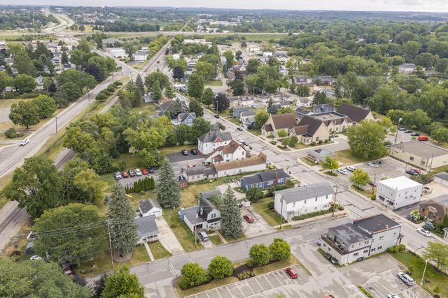 122 Elm STREET, Pewaukee, WI 53072