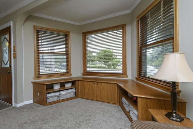 122 Elm STREET, Pewaukee, WI 53072