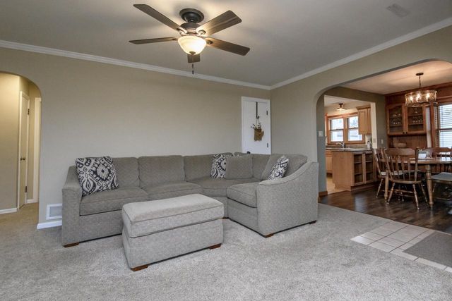 122 Elm STREET, Pewaukee, WI 53072