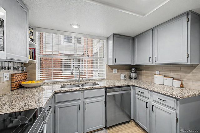 7684 S Monaco Circle, Englewood, CO 80112