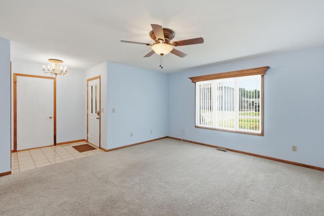 400 Commanche Drive, Lowell, IN 46356
