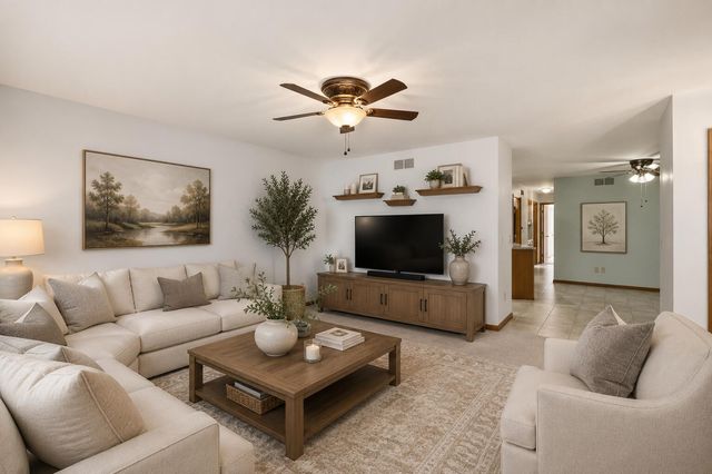 400 Commanche Drive, Lowell, IN 46356