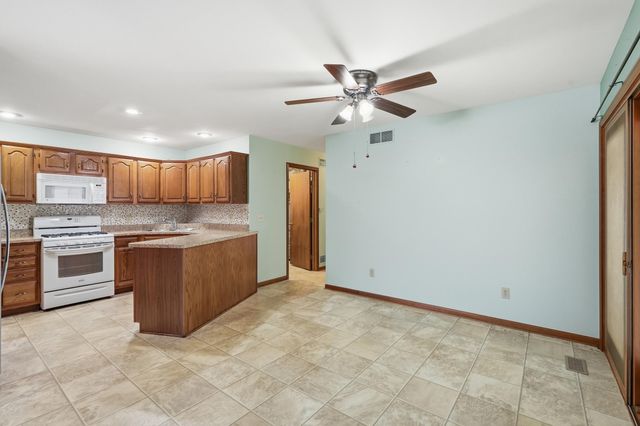 400 Commanche Drive, Lowell, IN 46356