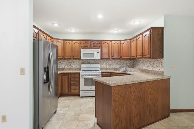 400 Commanche Drive, Lowell, IN 46356