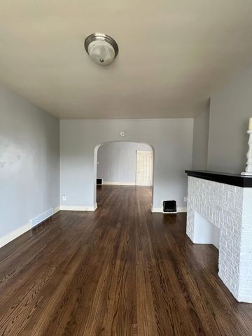 101 BLUFF Street, Council Bluffs, IA 51503