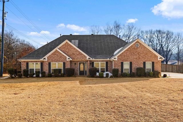 15 Castle Heights, Cabot, AR 72023