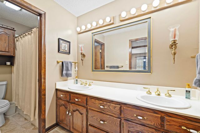 15 Castle Heights, Cabot, AR 72023