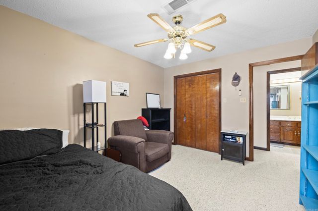 15 Castle Heights, Cabot, AR 72023