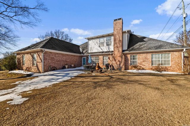 15 Castle Heights, Cabot, AR 72023