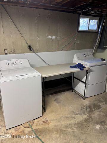 9407 Shanna Dr, Jeffersontown, KY 40299