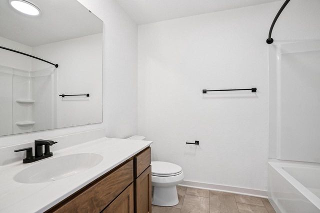 9157 S Overlook WAY, Franklin, WI 53132