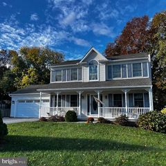 32 MAGNOLIA LN, Hanover, PA 17331