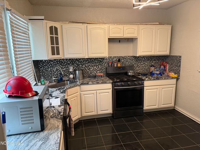 1031 Prospect Avenue, Toledo, OH 43606