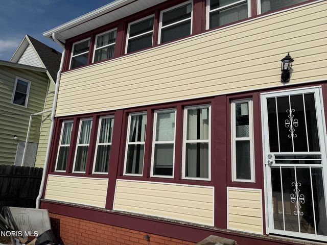 1031 Prospect Avenue, Toledo, OH 43606