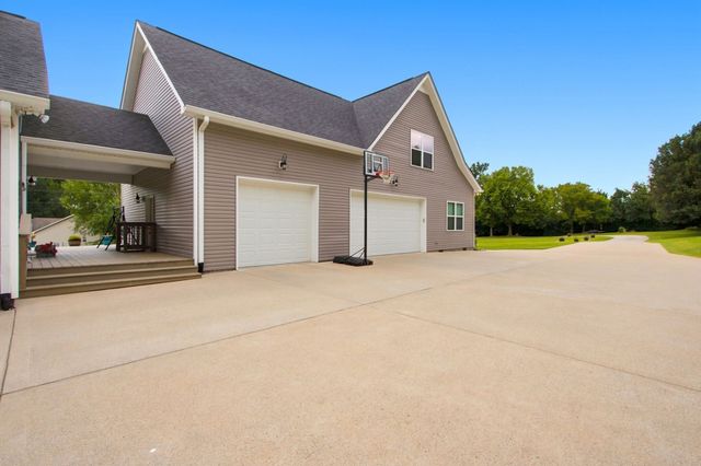 3816 Petty Ln, Columbia, TN 38401