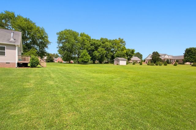 3816 Petty Ln, Columbia, TN 38401