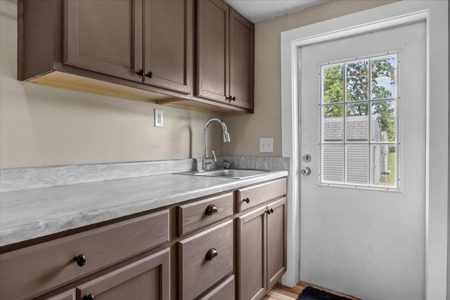 1112 Garners Creek Rd, Dickson, TN 37055