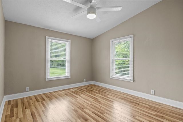1112 Garners Creek Rd, Dickson, TN 37055