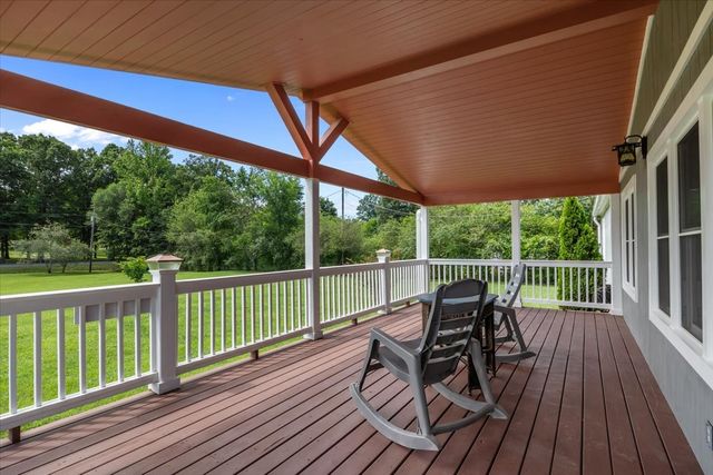 1112 Garners Creek Rd, Dickson, TN 37055