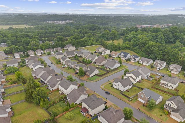 874 Daybreak Dr, Antioch, TN 37013