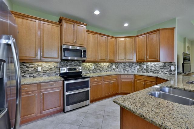 803 CHIPPER DRIVE, Sun City Center, FL 33573