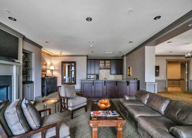 400 Kelly Plantation Drive UNIT 402, Destin, FL 32541