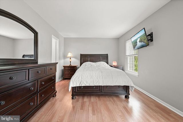 10 ALMADEN PL, Gaithersburg, MD 20878