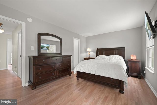 10 ALMADEN PL, Gaithersburg, MD 20878