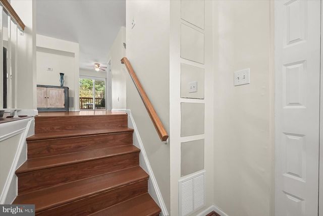 10 ALMADEN PL, Gaithersburg, MD 20878
