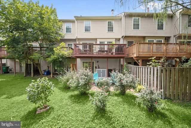10 ALMADEN PL, Gaithersburg, MD 20878