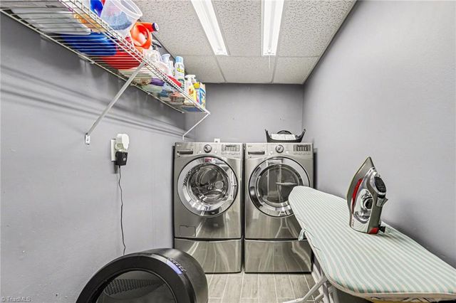 3908 Oak Hollow Court, High Point, NC 27265