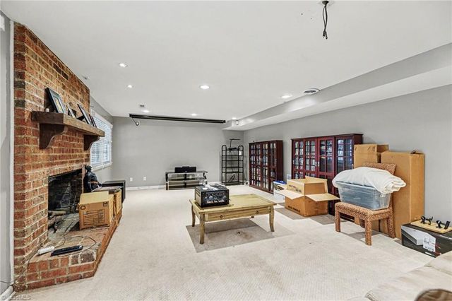 3908 Oak Hollow Court, High Point, NC 27265