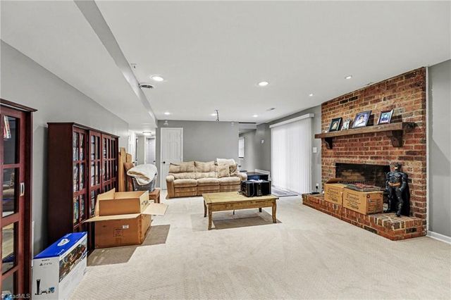 3908 Oak Hollow Court, High Point, NC 27265