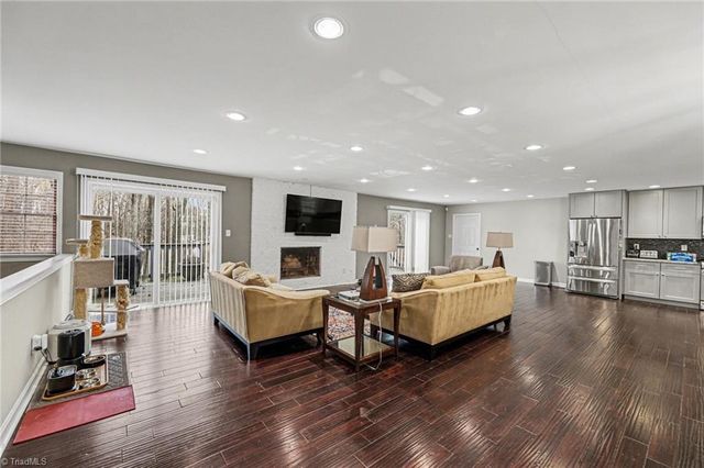 3908 Oak Hollow Court, High Point, NC 27265