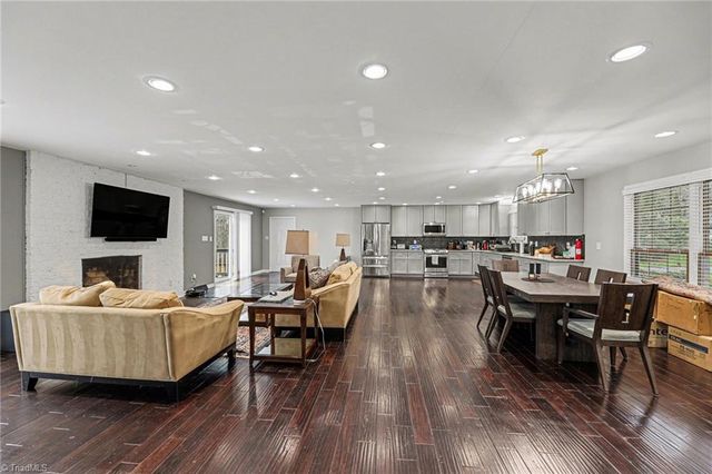 3908 Oak Hollow Court, High Point, NC 27265