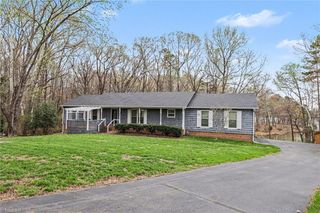 3908 Oak Hollow Court, High Point, NC 27265