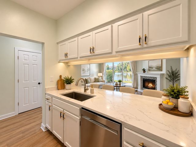 7818 Darien Lake Drive, Darien, IL 60561