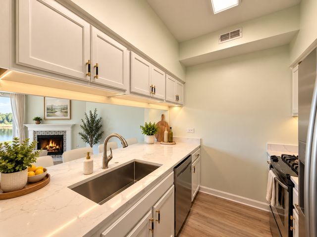 7818 Darien Lake Drive, Darien, IL 60561