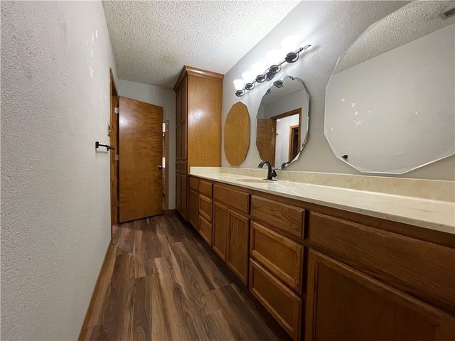 5237 Tartan Dr, Corpus Christi, TX 78413