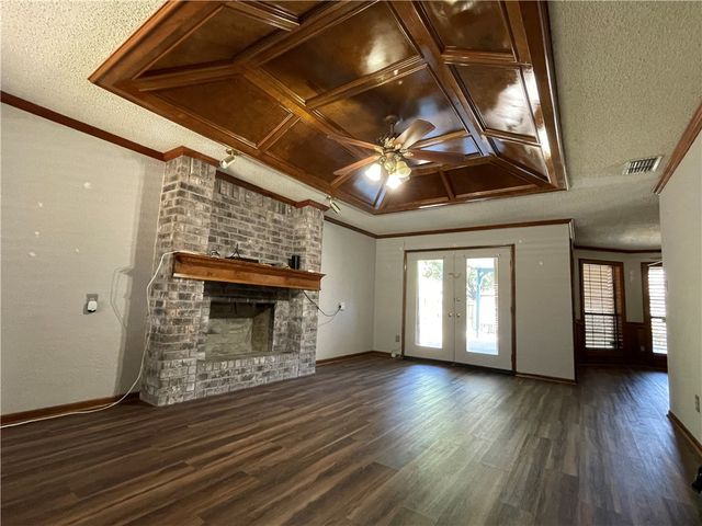 5237 Tartan Dr, Corpus Christi, TX 78413