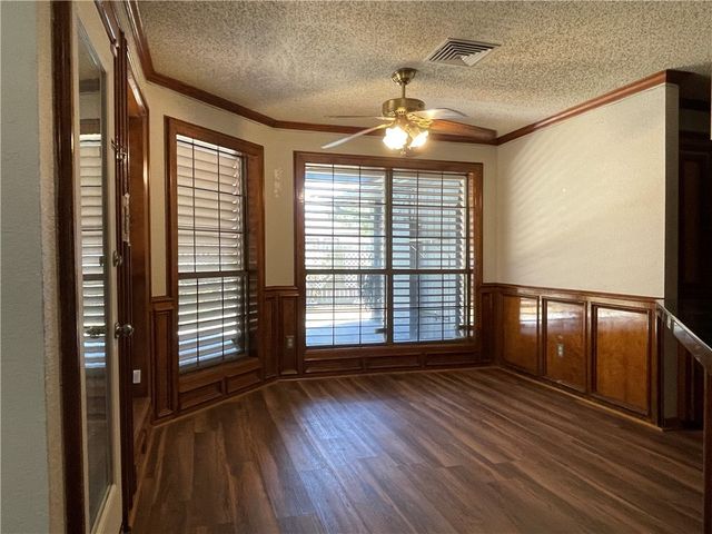 5237 Tartan Dr, Corpus Christi, TX 78413