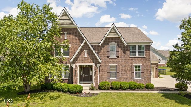 9204 Brookstone Place, Zionsville, IN 46077