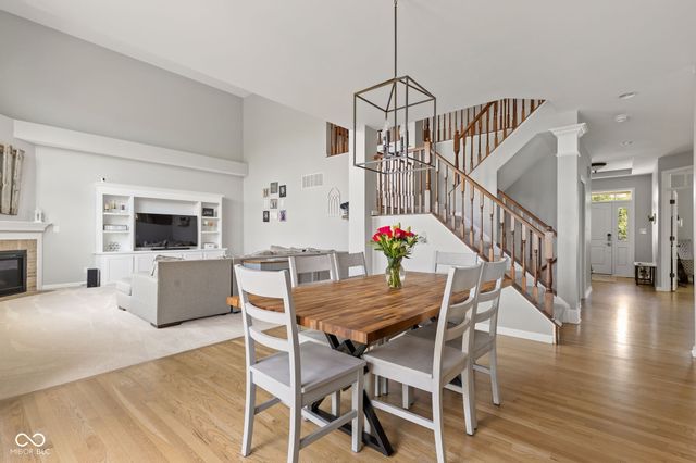 9204 Brookstone Place, Zionsville, IN 46077