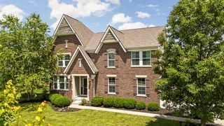 9204 Brookstone Place, Zionsville, IN 46077