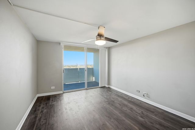 7039 San Pedro Ave Apt 810, San Antonio, TX 78216