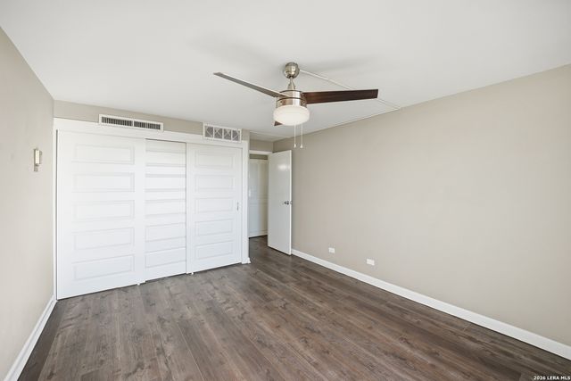 7039 San Pedro Ave Apt 810, San Antonio, TX 78216