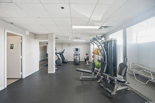 7039 San Pedro Ave Apt 810, San Antonio, TX 78216